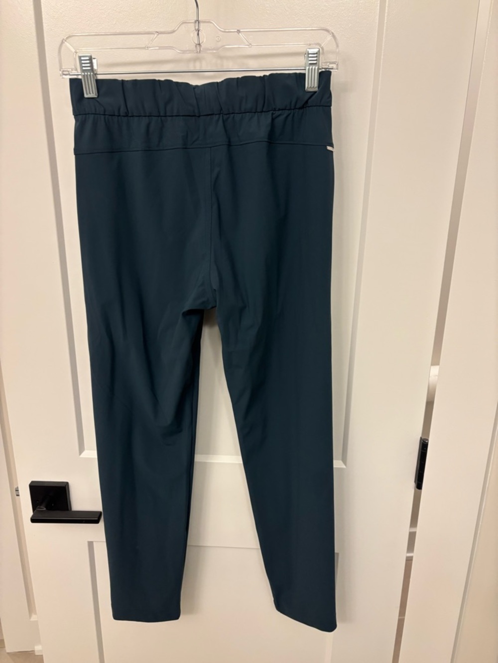 NWT Vuori Miles Ankle Track Pants Size: XS - Picture 6 of 10